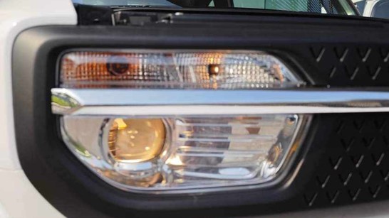 đèn pha xe vf3